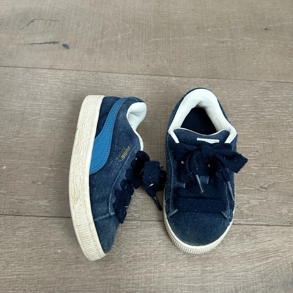 Puma suede Kids Navy and Light Blue Sneakers